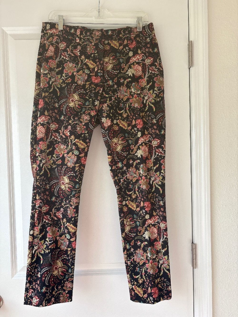 H&M Black Floral Print Slim Fit Pants